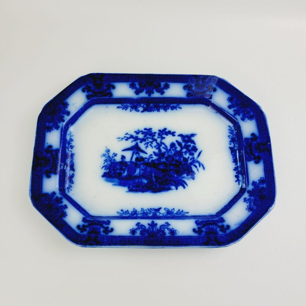 Stunning Antique Davenport Amoy Flow Blue 13" Platter Asian Design, c.1840s